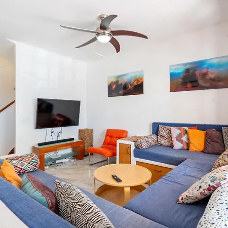 Hauzify I Casa Mirador 8